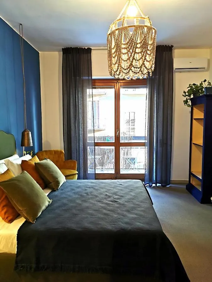 B&B Putignani 181 Бари 0*,